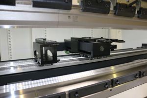 press brake 5 axis backgauge
